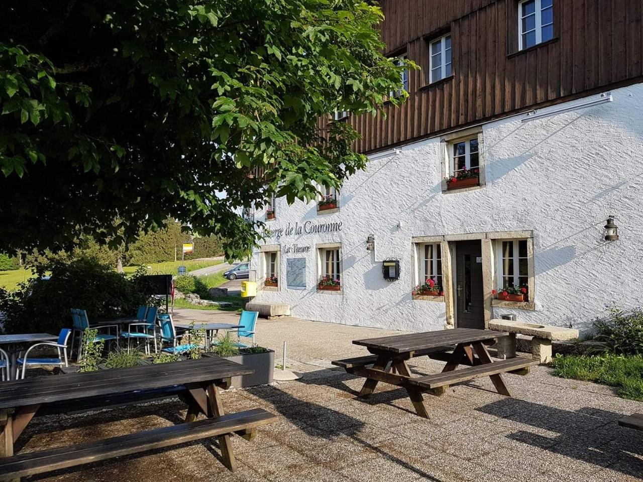 Auberge De La Couronne Saignelégier Exteriér fotografie